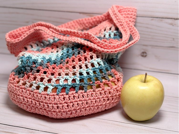 crocheted mesh market bag-min Crochet Bags Pros and Styling